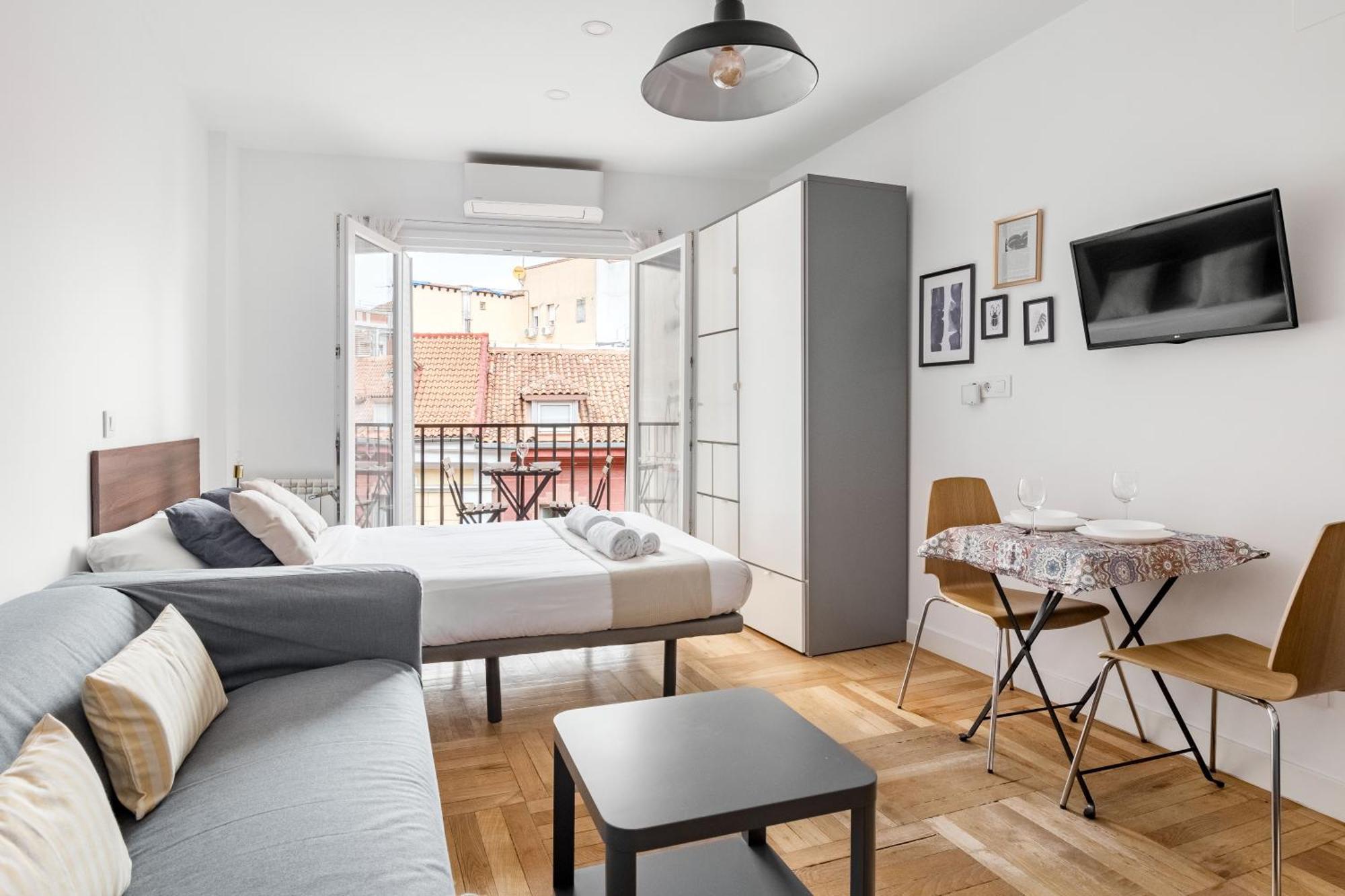 Charming Sol Studios Madrid Exterior photo