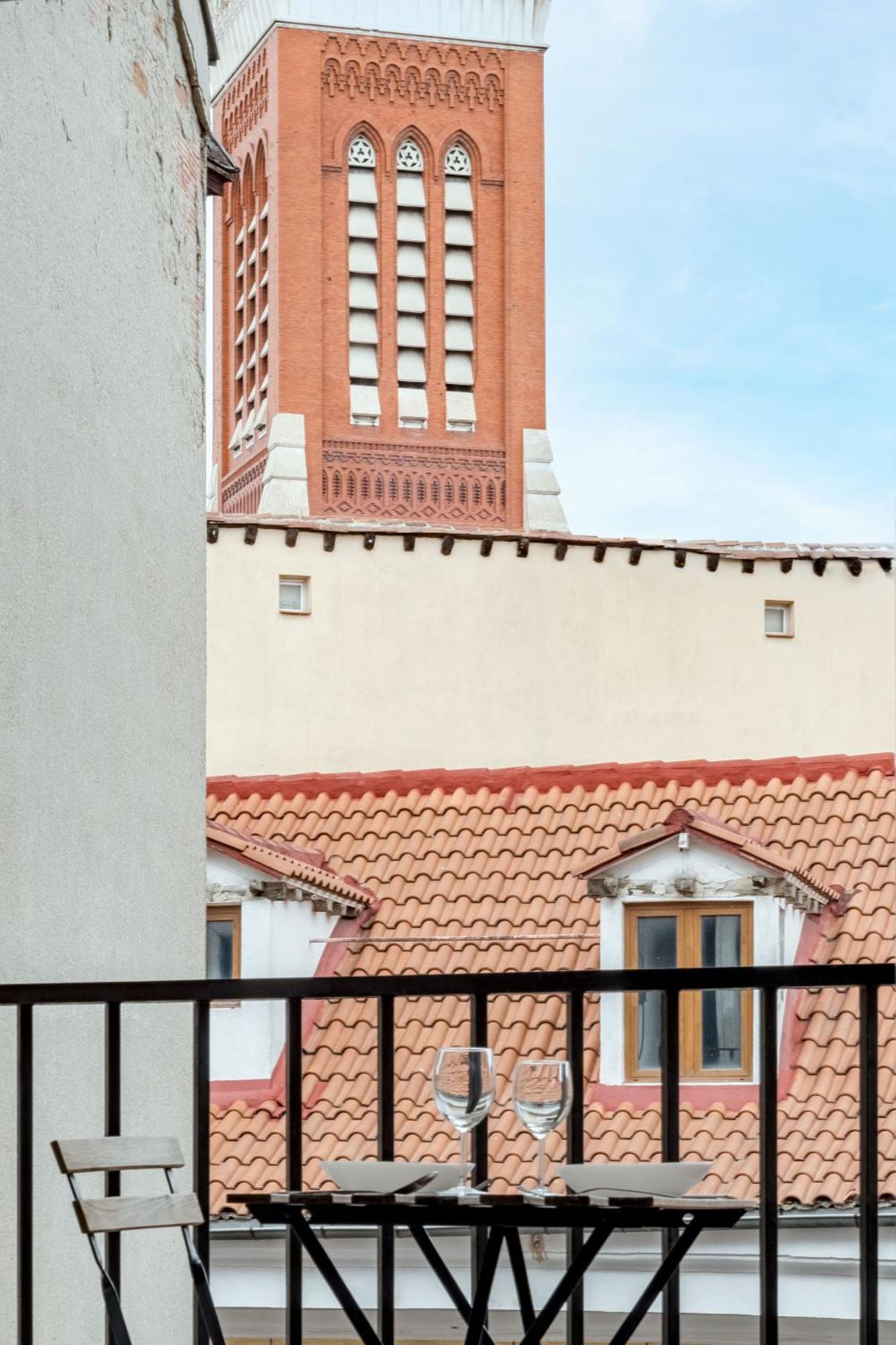 Charming Sol Studios Madrid Exterior photo